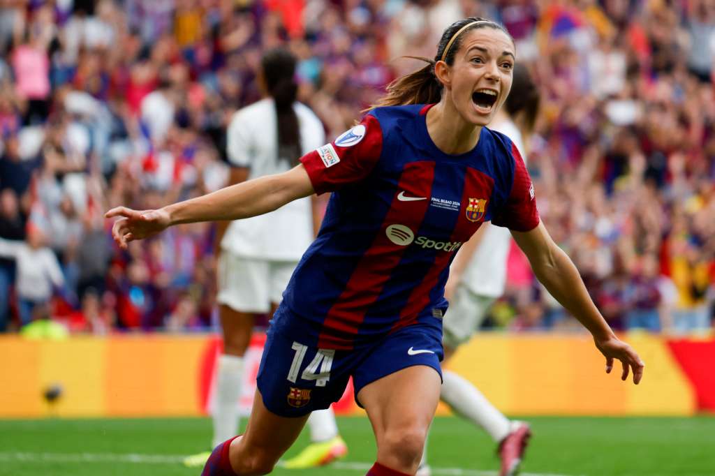 BILBAO, 25/05/2024.- La centrocampista del FC Barcelona Aitana Bonmatí celebra su gol ante el Olympique de Lyon, durante la final de la Liga de Campeones que el FC Barcelona y el Olympique de Lyon han disputado este sábado en el estadio de San Mamés, en Bilbao. EFE/ Miguel Toña