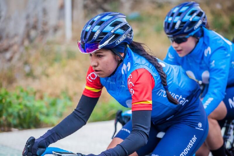 Paula Patiño en un entrenamiento con el Movistar Team Femenino. / Bettini – Movistar Team