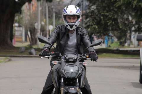 “¡Usa casco, cabeza dura!”: así es la campaña que promueve la seguridad de motociclistas