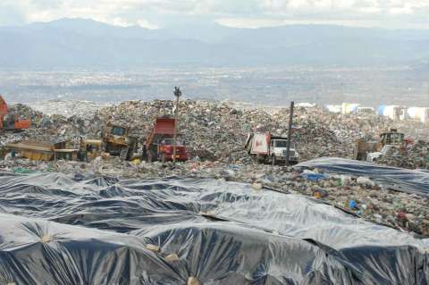 Estalló la guerra de la basura