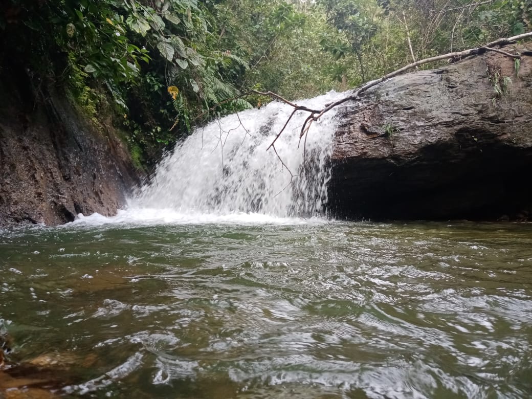 Fuente hídrica en la Zona B de Ubalá