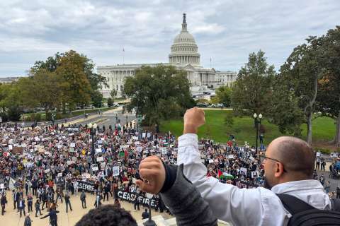 Manifestantes piden en el Capitolio de EE. UU. un alto el fuego entre Israel y Hamás