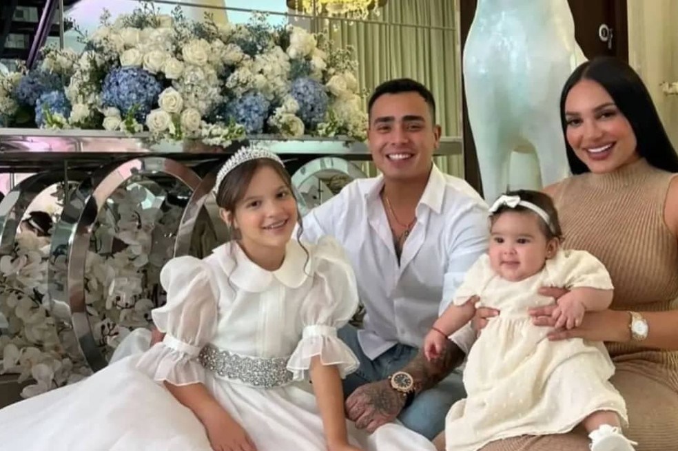 Andrea Valdiri derritió con los avances de su hija Adhara a sus 10 meses.