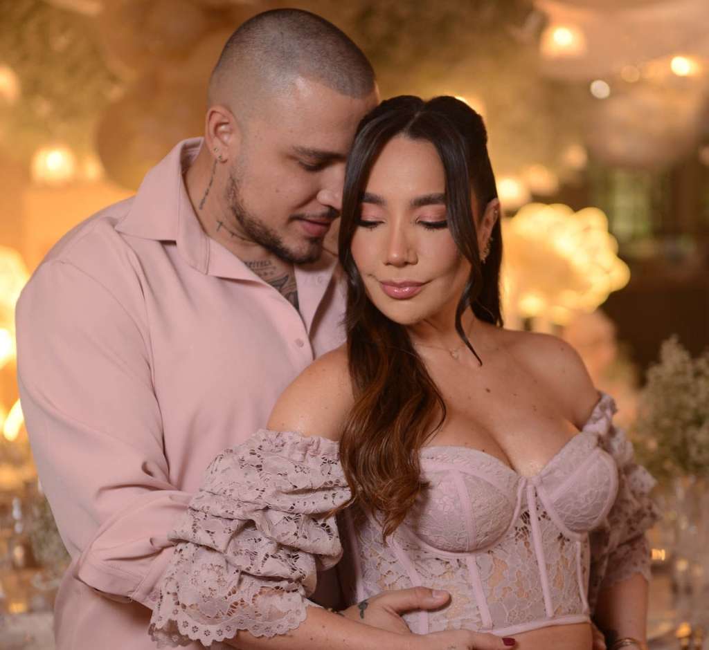 Los cantantes de música popular presentan "Emilia”, un tema musical dedicado a su primera hija, quien está próxima a nacer.