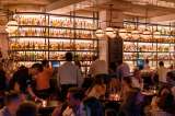 Este es el primer bar colombiano que recibe pagos y propinas en NFT