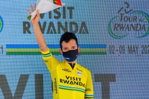 Bryan Sánchez se aferra al liderato en el Tour de Ruanda