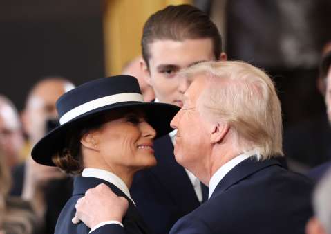 Las imágenes más relevantes de la posesión de Donald Trump