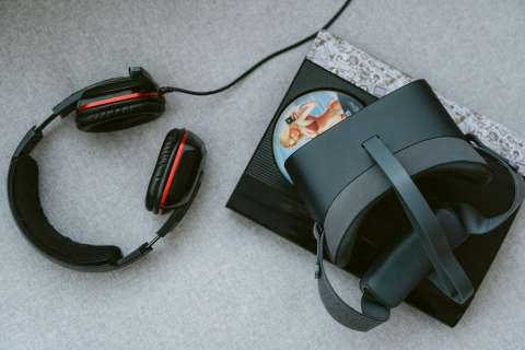 Las medidas de la OMS para prevenir la pérdida auditiva por el uso de videojuegos