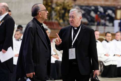 Cardenales estadounidenses critican y toman distancia de política exterior de Trump