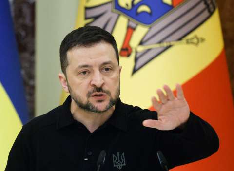 Zelenski pide no confiar en las afirmaciones de Putin sobre el fin de la guerra