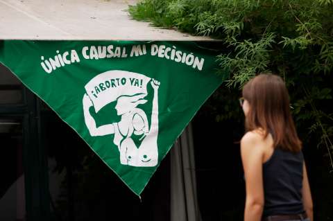 Gobierno de Chile presentó proyecto para legalizar el aborto hasta la semana 14