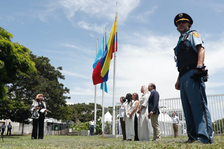 Se iza la bandera de Naciones Unidas en la Zona Azul de la COP16 por primera vez