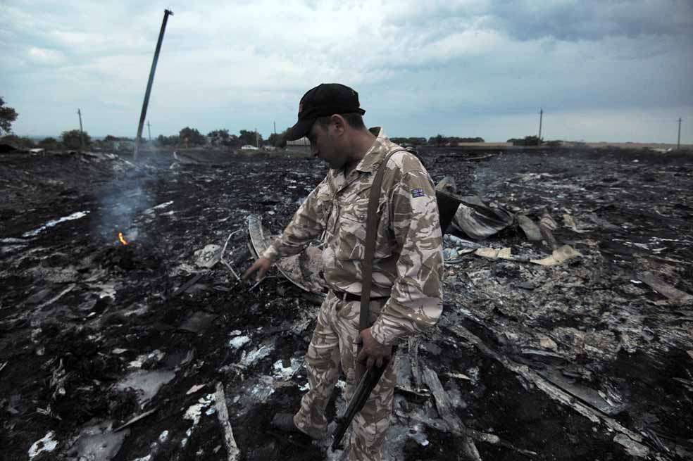 Los restos del Boeing 777 de Malaysia Airlines cayeron en Grabovo, Ucrania, cerca de la frontera con Rusia. / AFP
