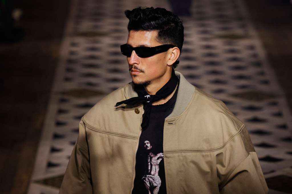 A model presents a creation for the Willy Chavarria Menswear Ready-to-wear Fall-Winter 2025/2026 collection as part of the Paris Fashion Week, in Paris on January 24, 2025. (Photo by GEOFFROY VAN DER HASSELT / AFP)