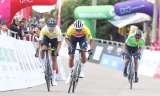 Diego Camargo conquistó la etapa 9 y le recortó segundos al líder en la Vuelta