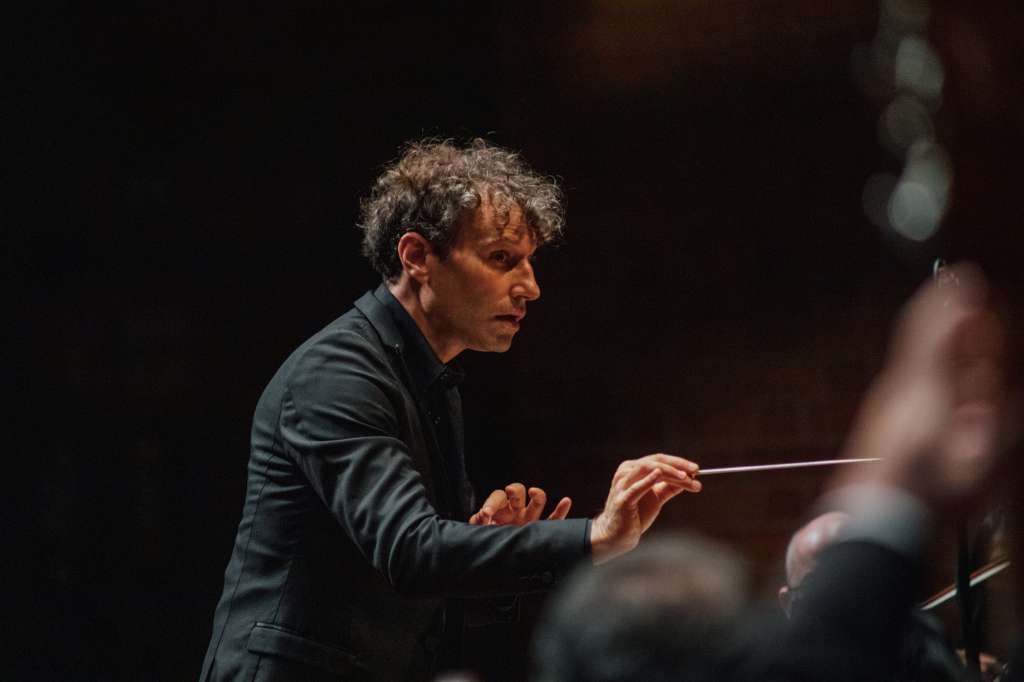 David Greilsammer debuta como director titular de la Filarmónica de Medellín