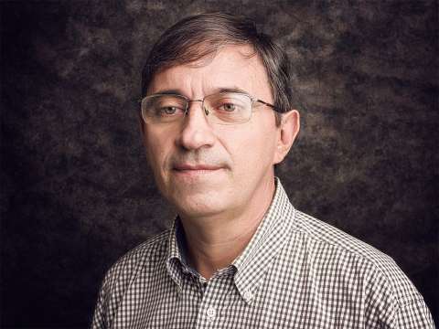 José Zuleta Ortiz: “El cuento genera una comunión inmediata con el lector”
