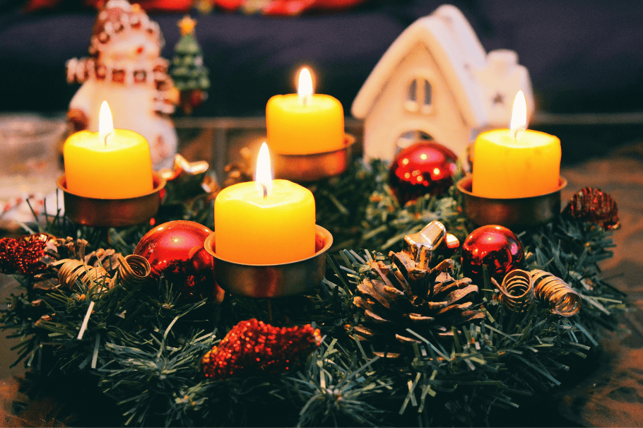 ¿Cómo hacer una corona de adviento para Navidad?