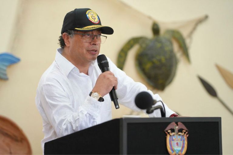 “Mi gobierno decidió cerrar Andrés Carne de Res por su irresponsabilidad”: Petro