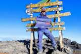 Tras escalar el Everest, el colombiano Mateo Isaza conquistó el Kilimanjaro