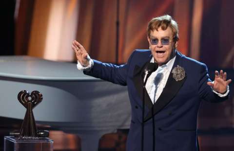 Elton John: “Decir que ya lo sé todo sería el fin”