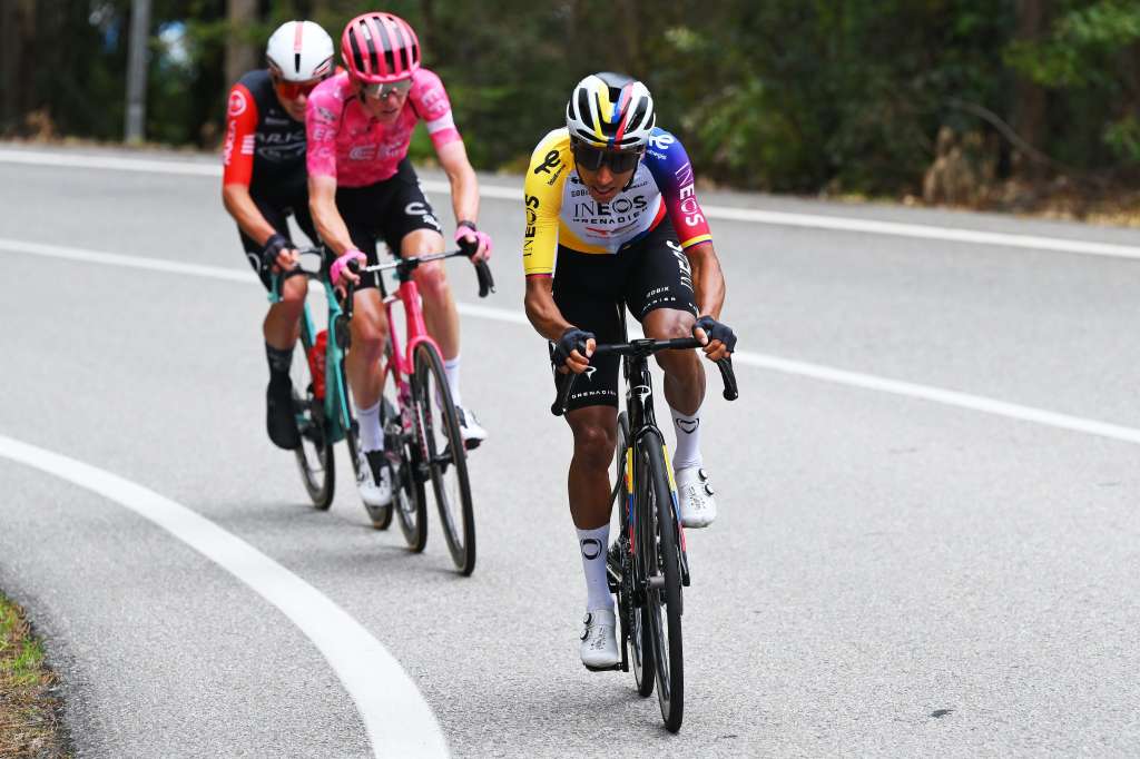 Egan Bernal, ganador de la etapa 16 de la Vuelta a España 2025.