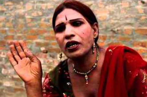 Transexual se presenta a comicios regionales en Pakistán