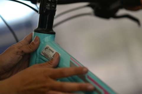 Casi 500 bogotanos han registrado su bicicleta y cuentan con estíker de marcación