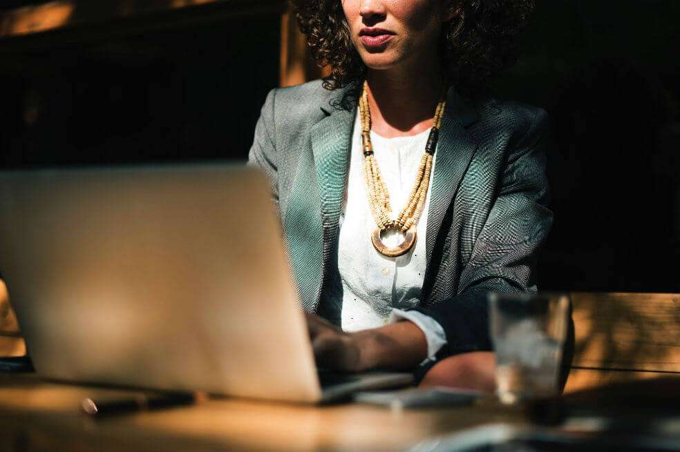 El 73,2 % percibe un trato a favor hacia sus compañeros varones. / Pixabay
