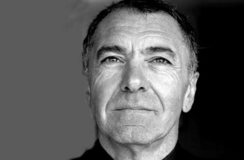 Gilles Lipovetsky: “La gente no quiere (ni puede) vivir solo para ganar plata”