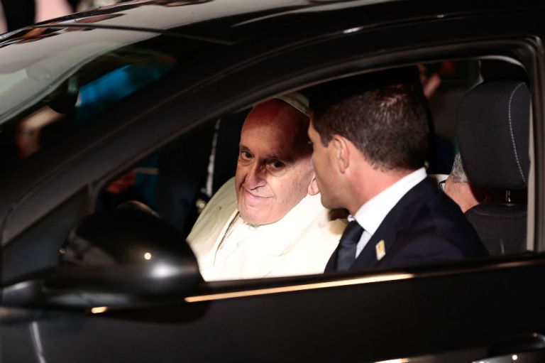 El papa ya está en Antioquia y viajará por tierra hasta Medellín