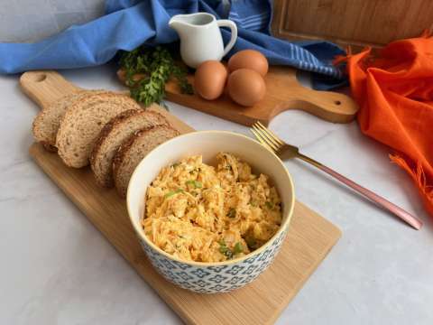 Receta: ensalada de huevo y pollo