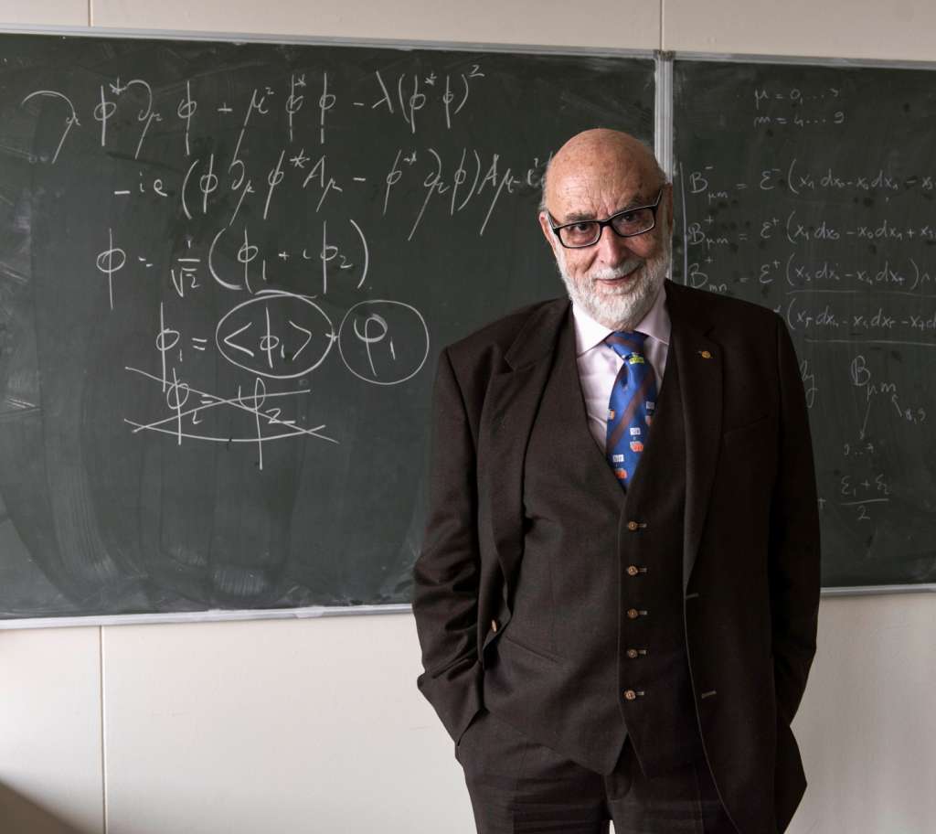 François Englert durante una visita al CERN en 2014.