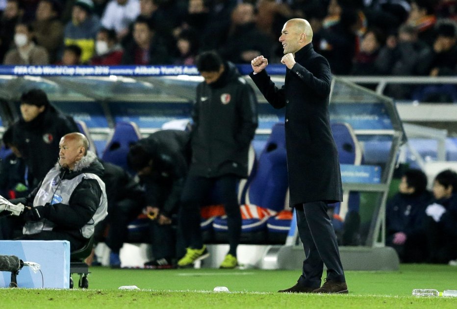 El técnico francés del Real Madrid, Zinedine Zidane, cumplió una temporada casi perfecta, con la conquista de tres títulos. / EFE
