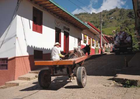 La disputa entre la Alcaldía de Jericó y la comunidad por el proyecto Quebradona
