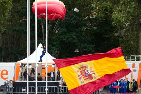 Abren 150 becas para colombianos residentes en España