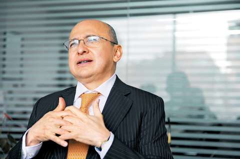 Rastreo a tres contratos en la Contraloría por $8 mil millones