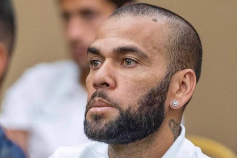 Dani Alves, a pesar de ser culpable por violar una mujer, saldrá de la cárcel