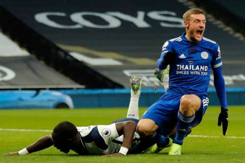 Leicester superó al Tottenham y es segundo en la Premier League