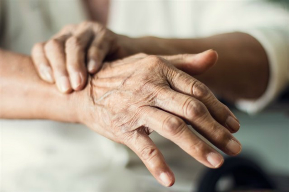 El Parkinson a menudo es más frecuente en las poblaciones rurales. / Getty Images