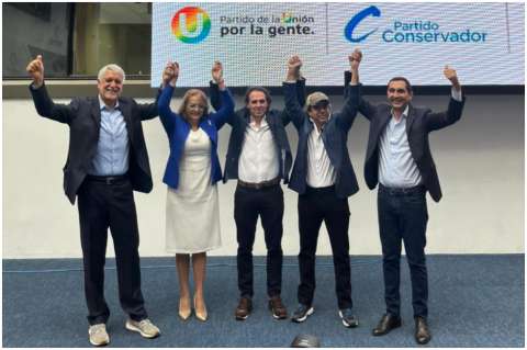 Integrantes del Equipo por Colombia oficializaron sus aspiraciones presidenciales