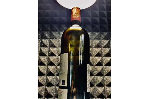 ¡Este vino no huele bien!