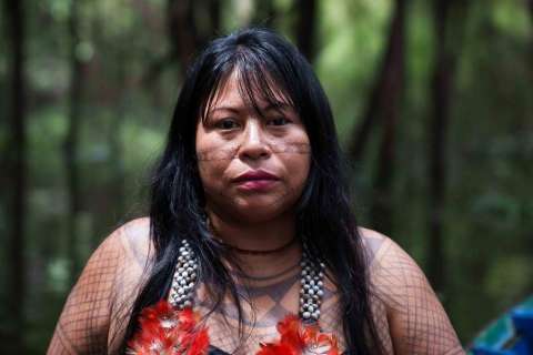 Por su defensa de la Amazonia en Brasil, Alessandra Korap recibe Premio Goldman
