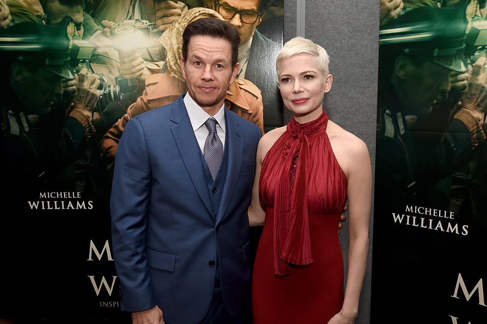 Los actores Mark Wahlberg y Michelle Williams en el estreno de "All the money in the world". / Archivo AFP