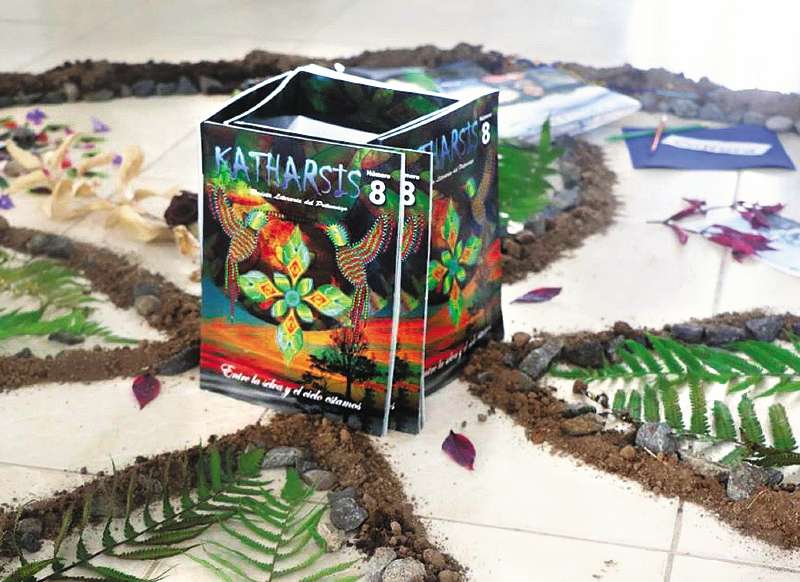 Presentación de la octava edición de la revista “Katharsis”. / Cortesía Grupo Amigos de la Biblioteca