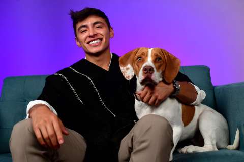 Julián Pinilla, el joven boyacense que se puso la ruana para ayudar a los animales
