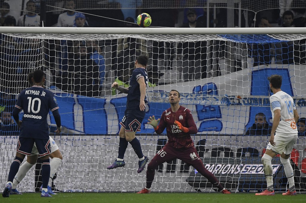Lionel Messi jugó su primer clásico francés.