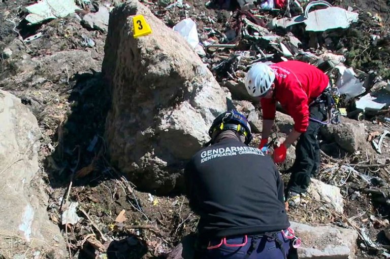 Concluye recuperación de restos de víctimas del A320