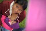 OMS pide que madres amamanten en cualquier momento y lugar
