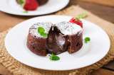 Esta es la receta para preparar un volcán de chocolate